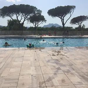 Neuf Moderne Avec Piscine Appartement