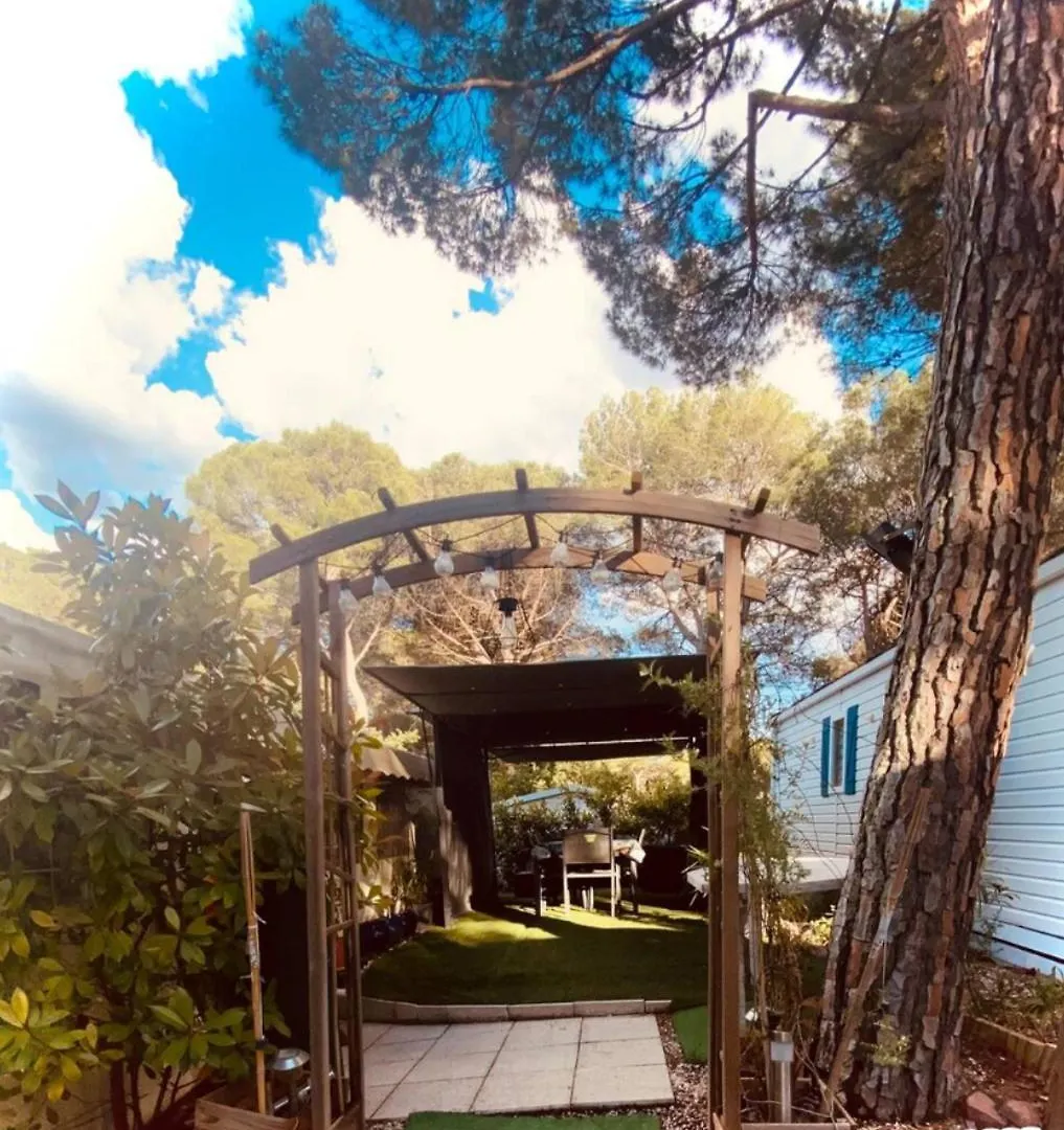 Location Camping Montana Parc 5 Etoiles Puget-sur Argens